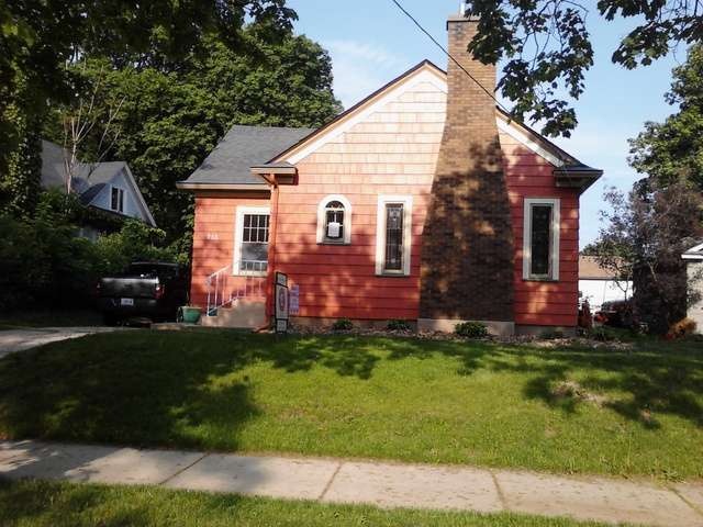 713 N Grove Ave, Elgin, IL 60120 - photo 1