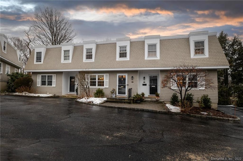 Well maintained 14 unit Condo Complex