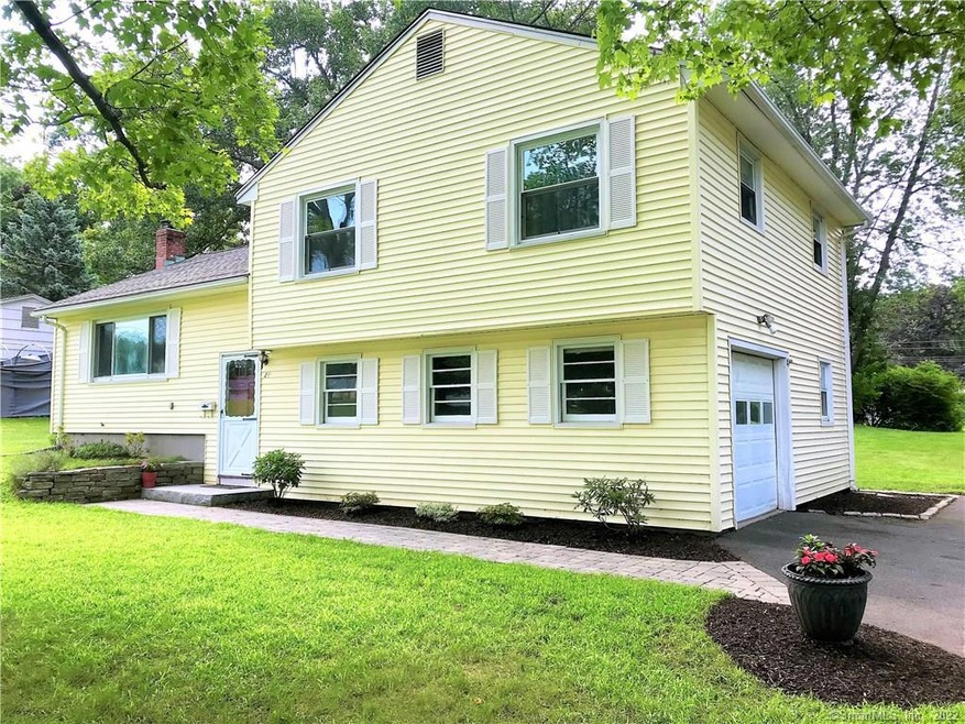 Welcome to 21 Cadwell Road in Bloomfield.