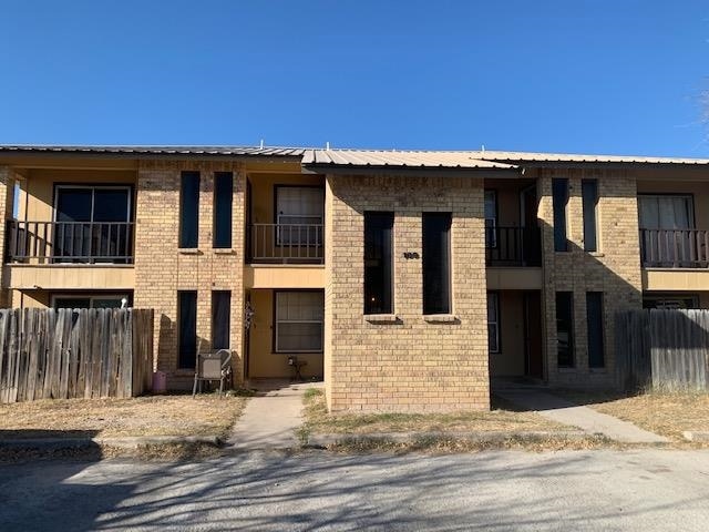 For Rent $1,150/month • Co-Listing Agent