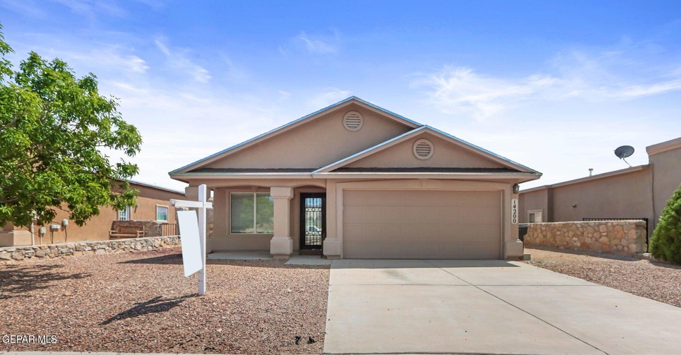 14200 Desert Stone Dr, Horizon City, TX 79928 - photo 1