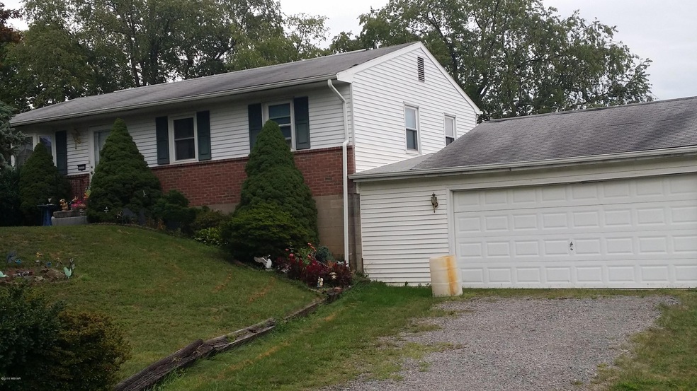 15 Stonefence Rd, Milton, PA 17847 - photo 1