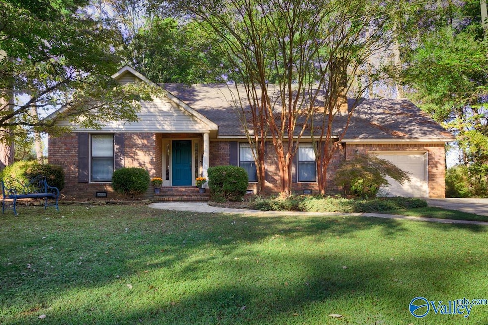 404 Cloverleaf Dr, Athens, AL 35611 - photo 1