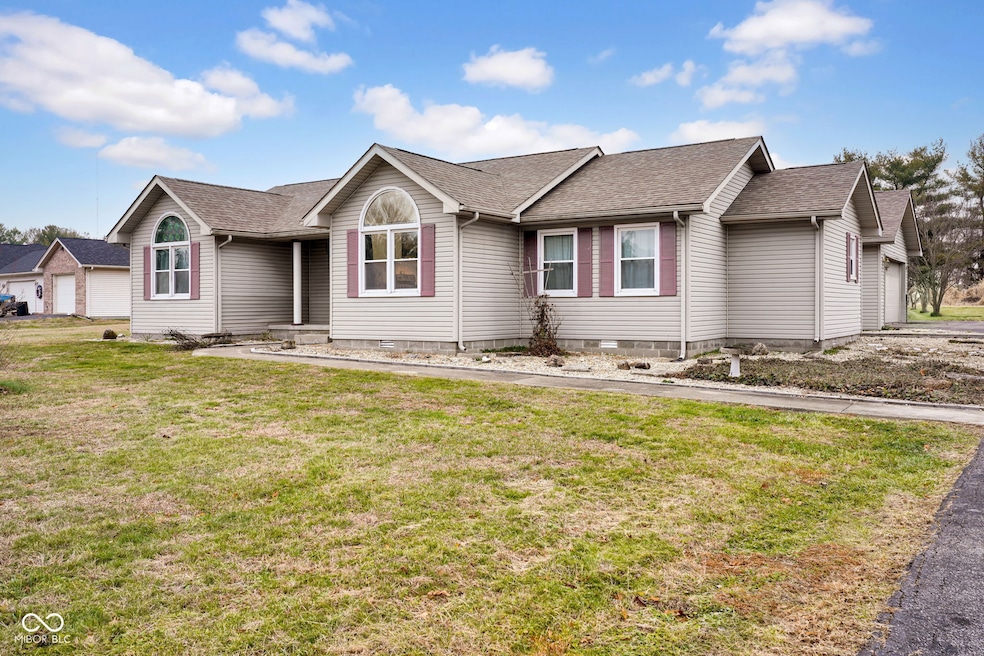 5250 N Camelot Way, North Vernon, IN 47265 - photo 1