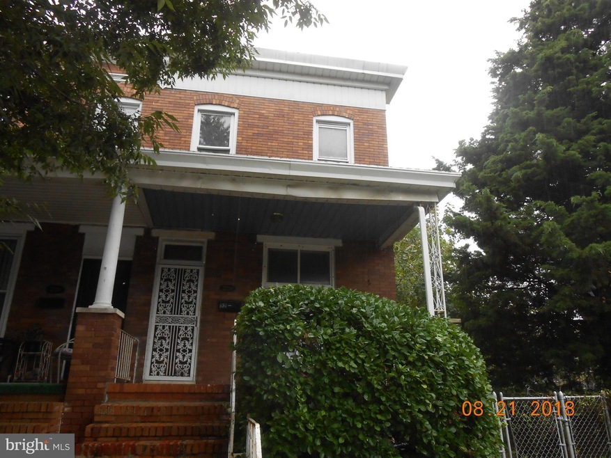 2224 W Lexington St, Baltimore, MD 21223 - photo 1