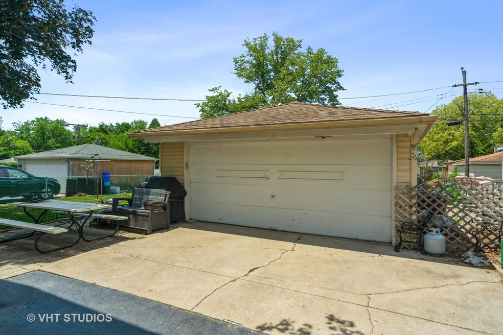 790 N Eastland St, Elmhurst, IL 60126 - photo 1