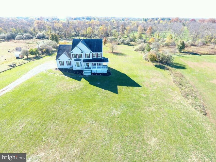 905 Castlerock Ln, Berryville, VA 22611 - photo 1