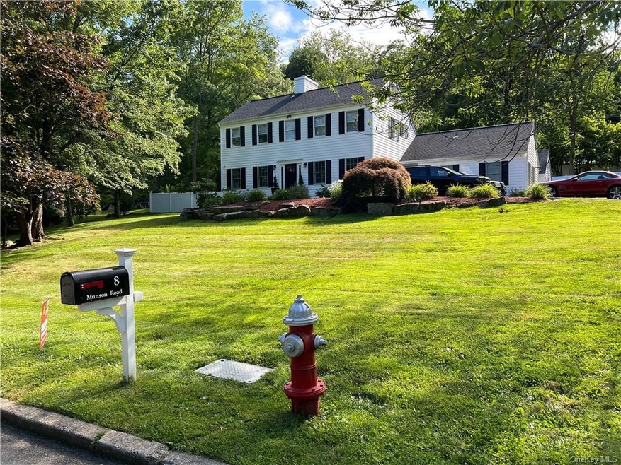 8 Munson Rd, Pleasantville, NY 10570 - photo 1