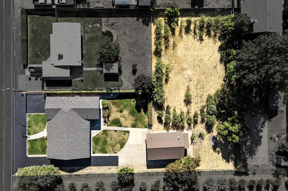 799 Lucas Rd, Lodi, CA 95242 - photo 1