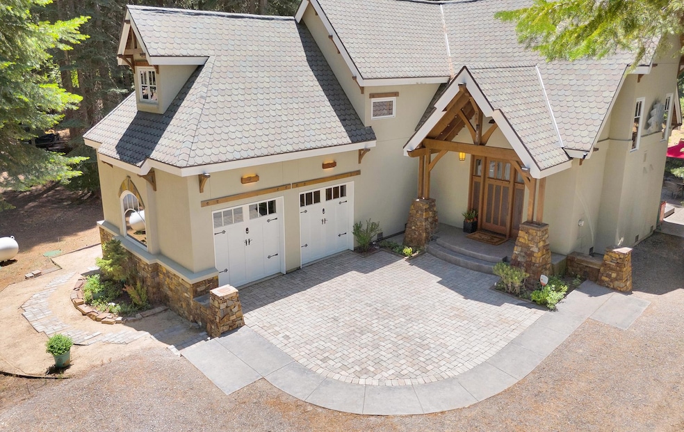 For Sale $859,000 • Co-Listing Agent