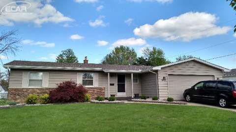 541 Somerset Dr, Flushing, MI 48433 - photo 1