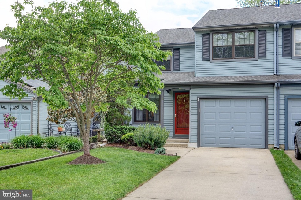 14 Southgate Dr, Mount Laurel, NJ 08054 - photo 1
