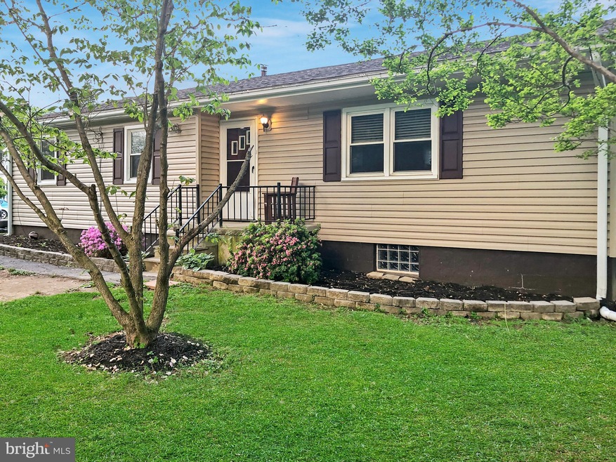 1840 Sutton Ave, Halethorpe, MD 21227 - photo 1