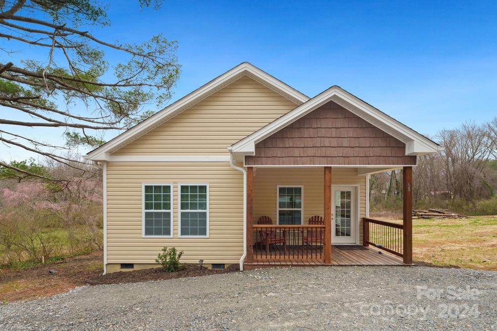 68 Brevard Knoll Dr, Hendersonville, NC 28792 - photo 1