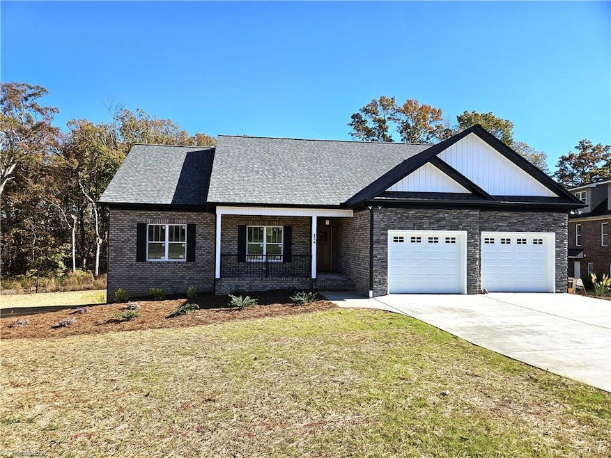124 Glen Brooke Ln, King, NC 27021 - photo 1