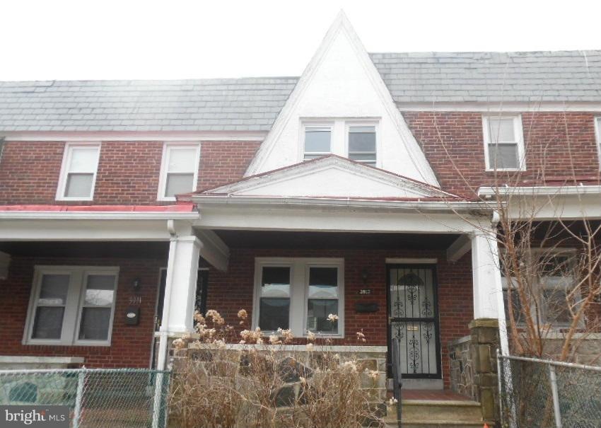 3913 Woodridge Rd, Baltimore, MD 21229 - photo 1