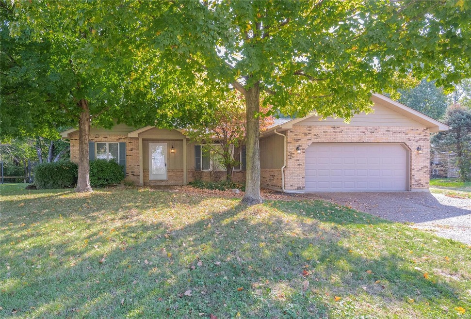 704 Andra Dr, Maryville, IL 62062 - photo 1