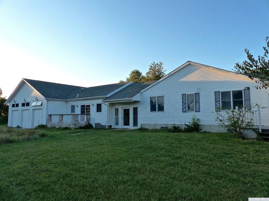 21 Vineyard Ct, Tivoli, NY 12583 - photo 1