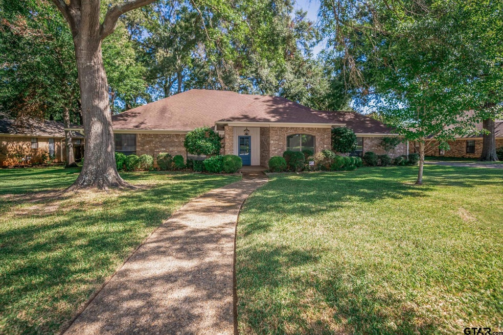 6004 Stoneleigh Dr, Tyler, TX 75703 - photo 1