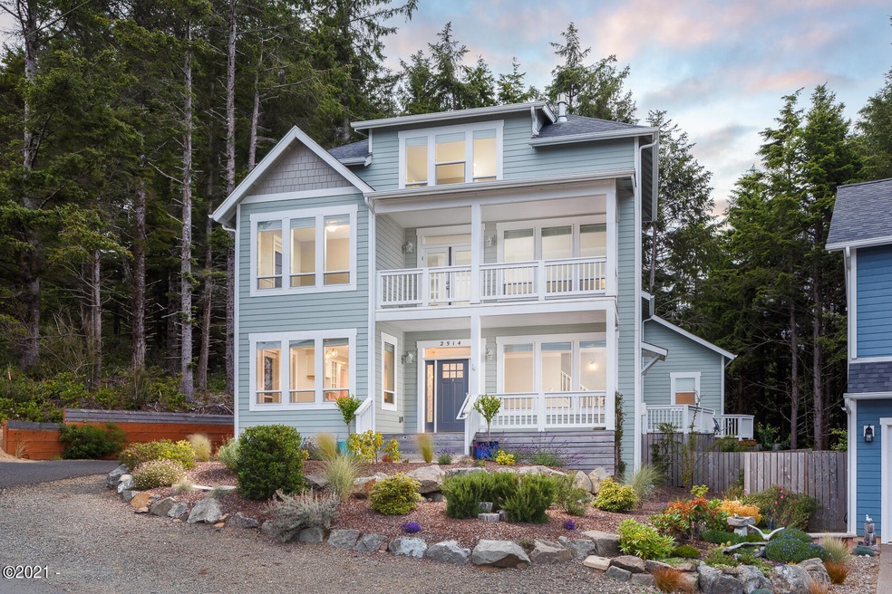 2514 SW Dune Ave, Lincoln City, OR 97367 - photo 1