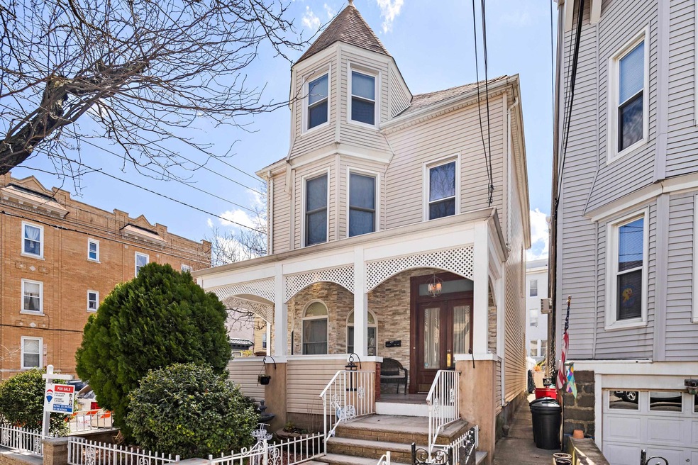 101 Oak St, Weehawken, NJ 07086 - photo 1