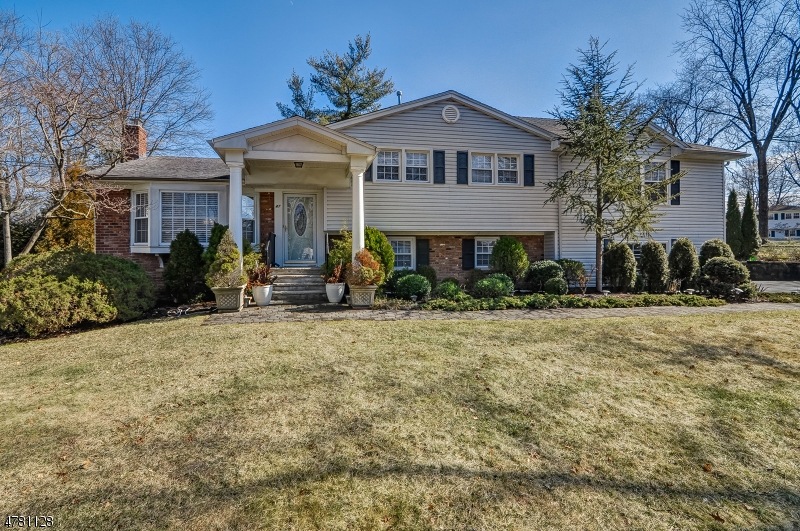 47 Oxbow Dr, New Providence, NJ 07974 - photo 1