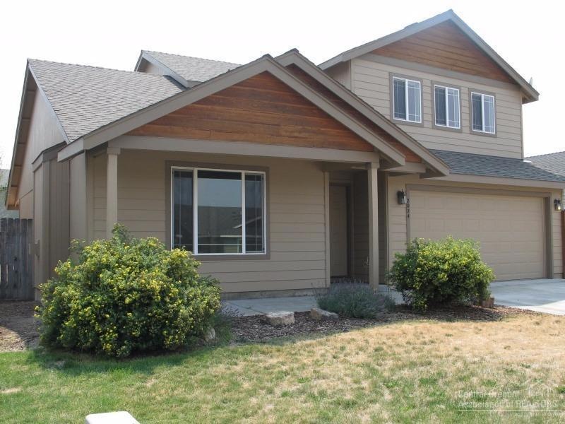 2034 NW Joshua Tree Ct, Redmond, OR 97756 - photo 1