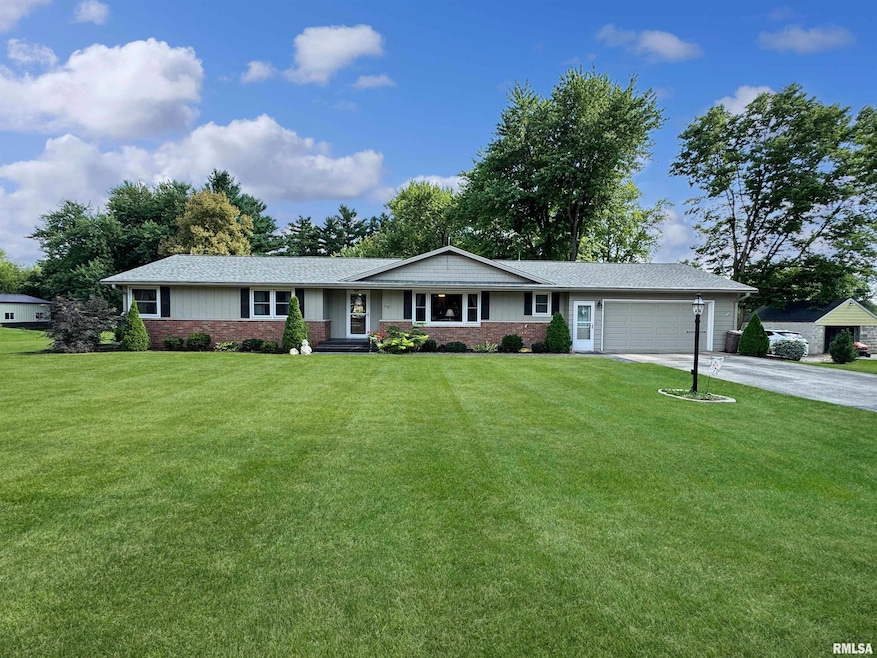 Pending $319,900 • Co-Listing Agent