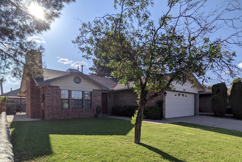 1967 Dana Bree Dr, El Paso, TX 79936 - photo 1