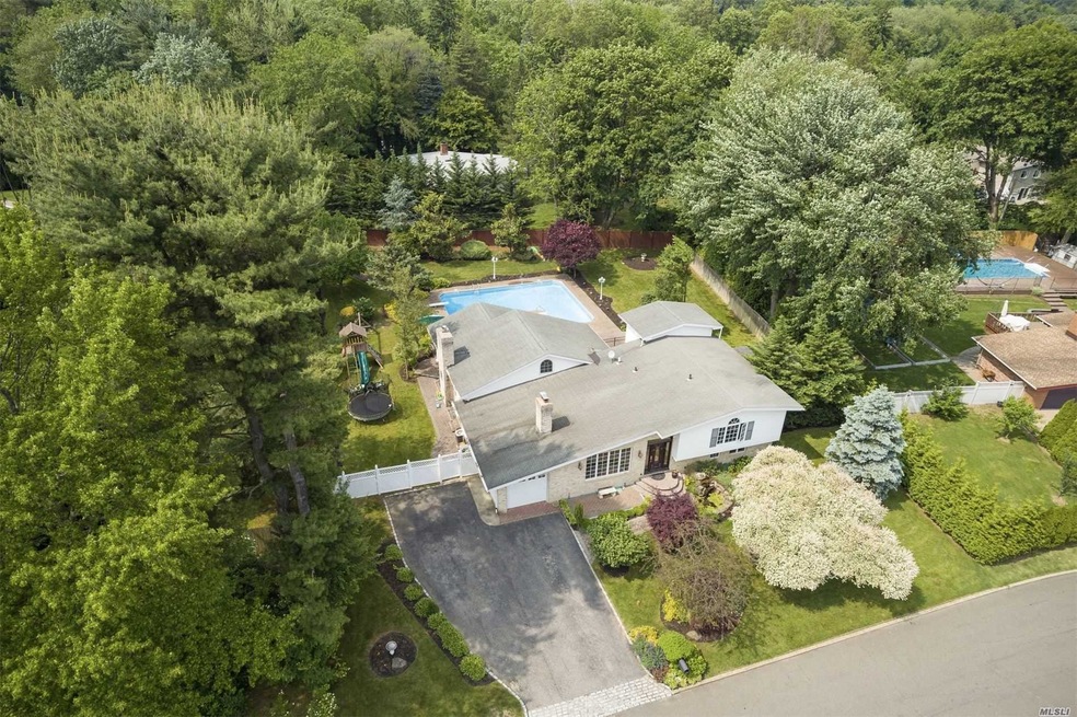 12 Edwards Ln, Glen Cove, NY 11542 - photo 1