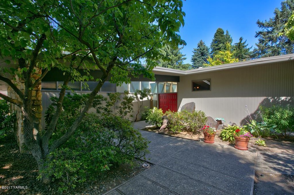 9 Gilbert Drive - Yakima, WA 98902