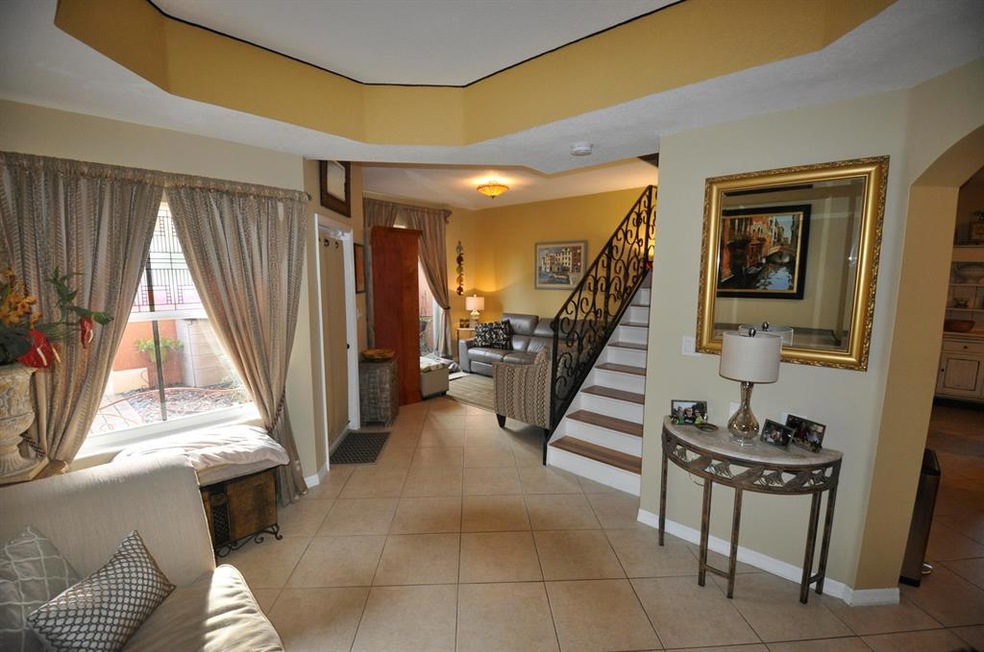 756 SW 106th Ave unit 1908, Pembroke Pines, FL 33025 - photo 1