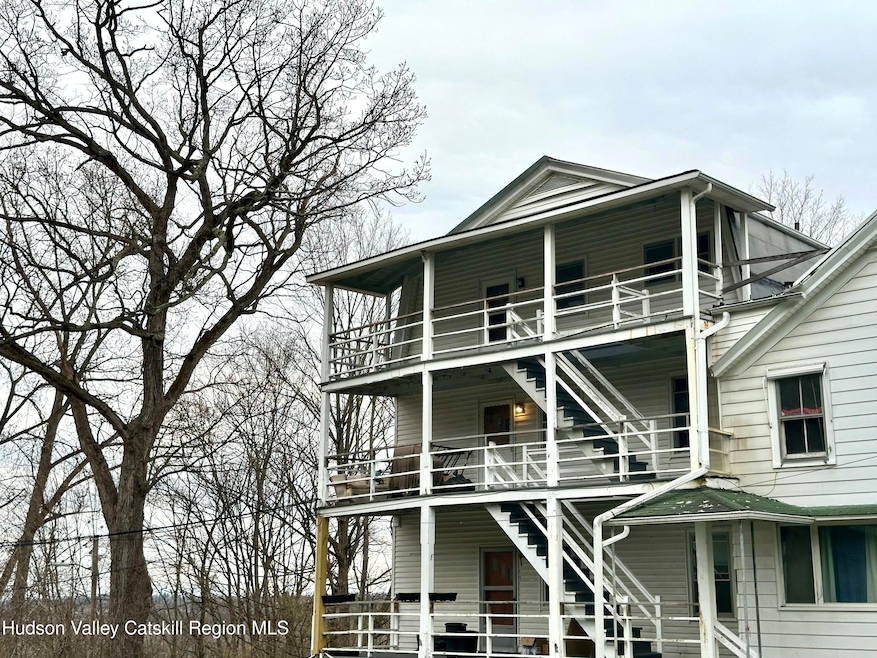 For Rent $1,350/month