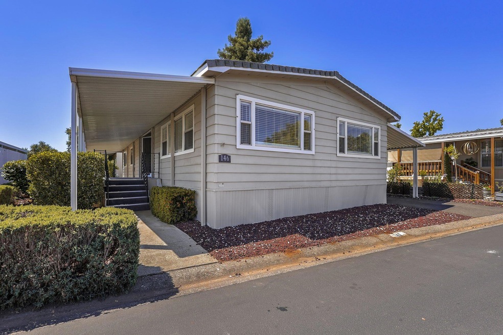 40-web-or-mls-CAMA4465
