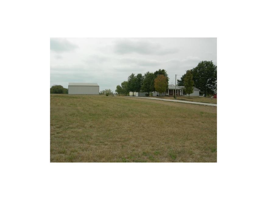 22885 W 199th St, Spring Hill, KS 66083 - photo 1