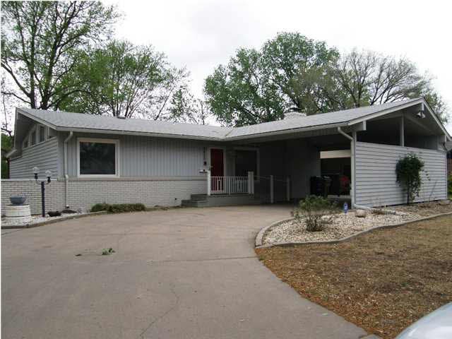 A home with River view & access, Vinyl siding for 