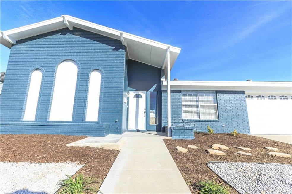 10545 Breezeway Ave, El Paso, TX 79925 - photo 1