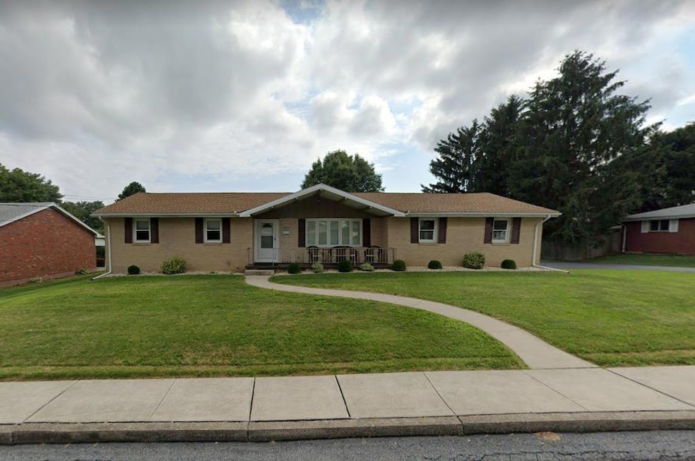 4426 N Church St, Whitehall, PA 18052 - photo 1