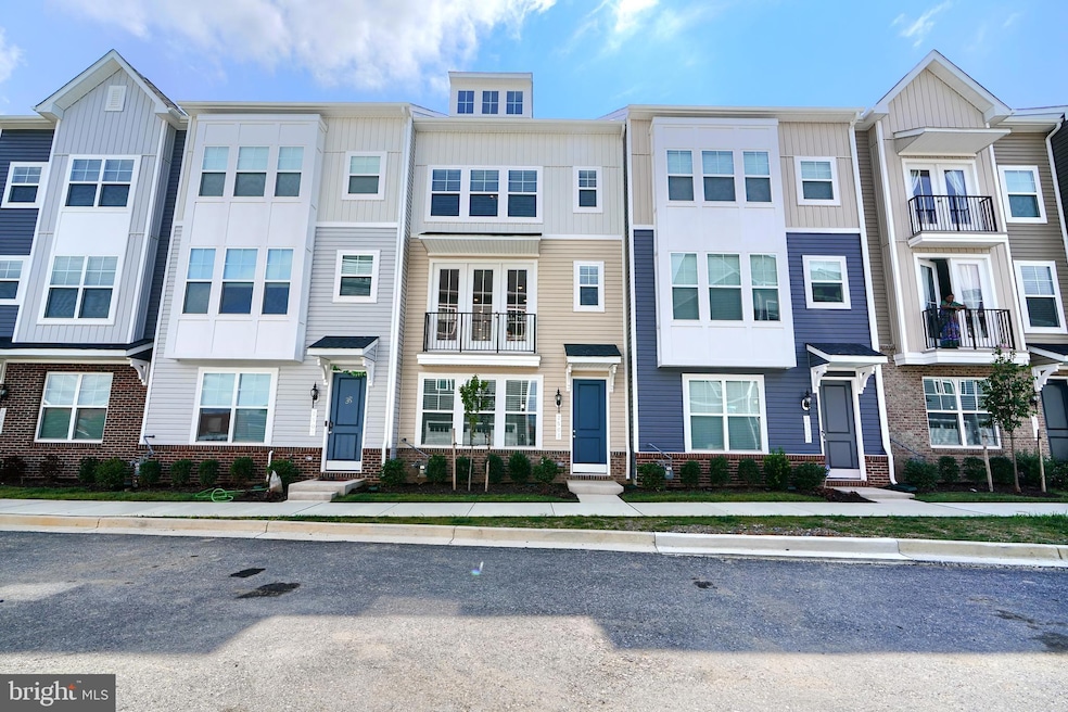 2509 Gatwick Ln unit 60, Frederick, MD 21701 - photo 1