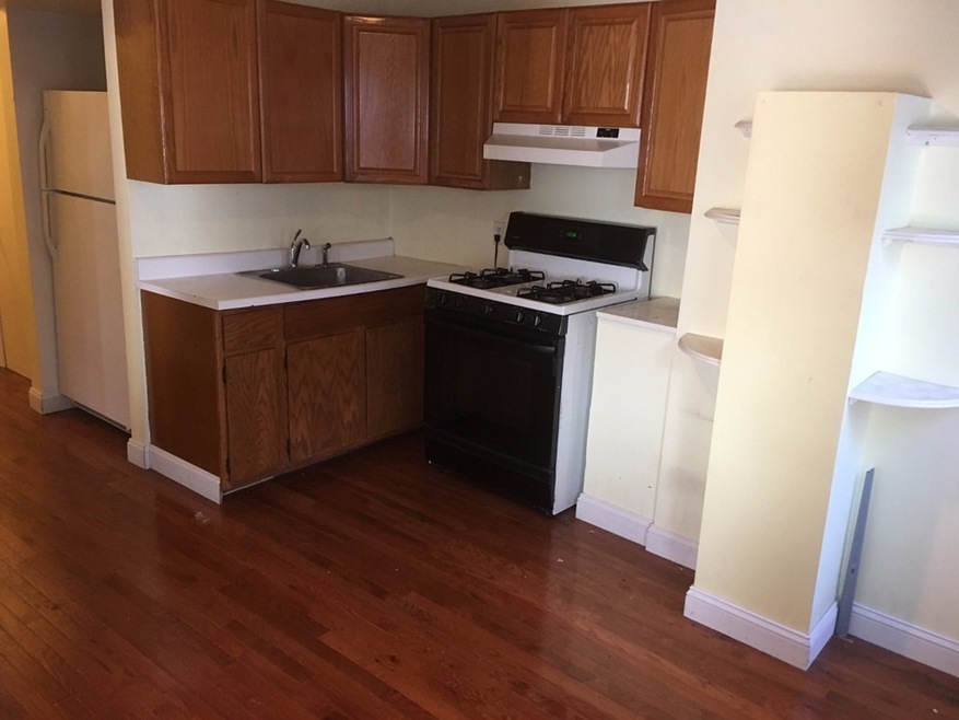 295 W 2nd St unit 2, Boston, MA 02127 - photo 1