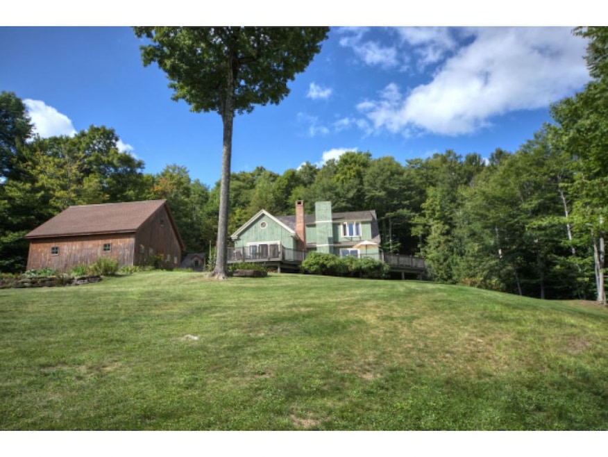 489 Hidden Ridge Rd, South Royalton, VT 05068 - photo 1