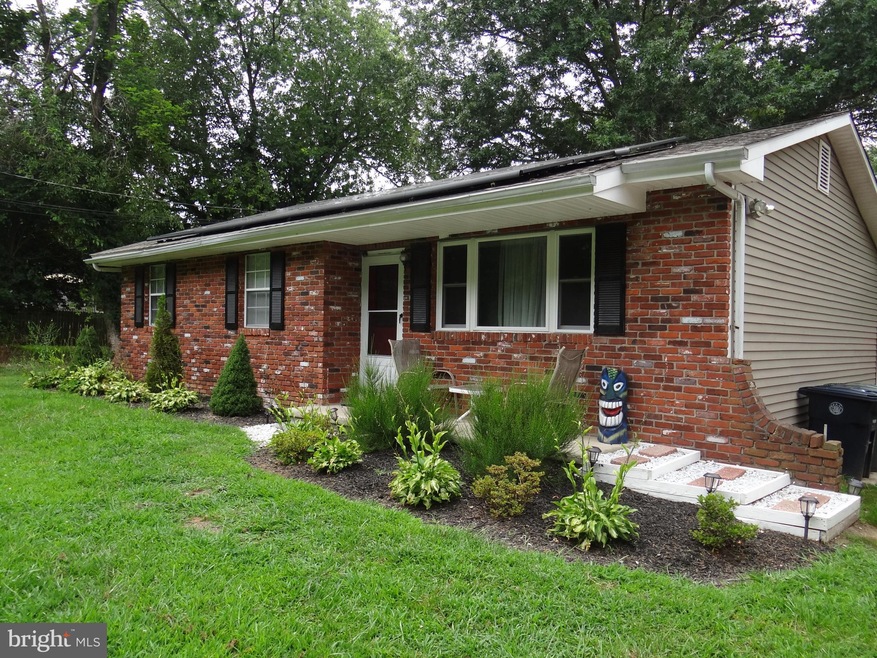 595 Chestnut St, Williamstown, NJ 08094 - photo 1