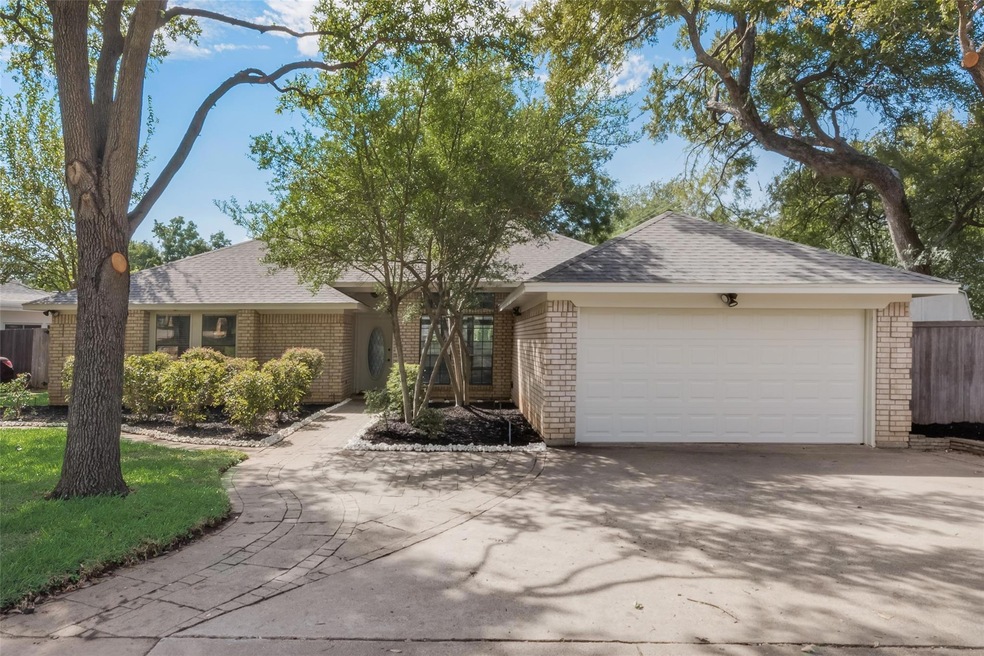 1641 Bedfordshire, Bedford, TX 76021 - photo 1