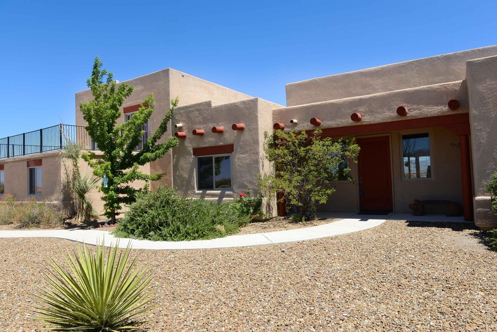 340 N Suntan Dr, Vail, AZ 85641 - photo 1