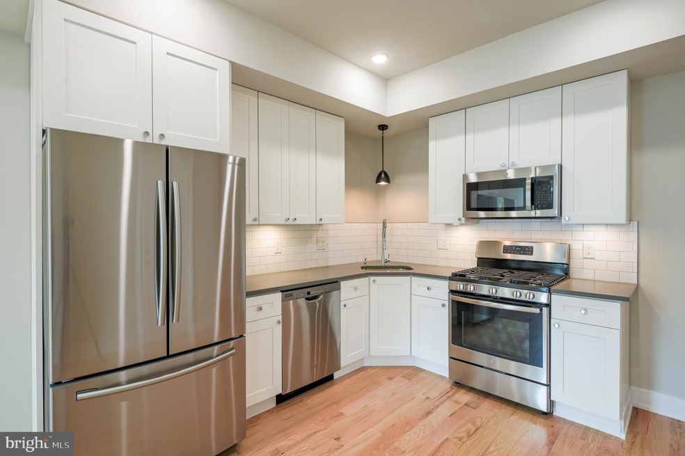 1552 N 29th St unit B, Philadelphia, PA 19121 - photo 1