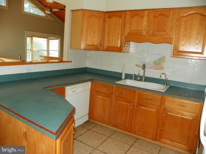 123 Martin Dr, Manassas Park, VA 20111 - photo 1