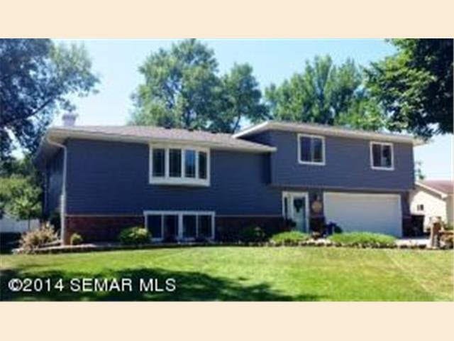 910 Spicer Rd, Albert Lea, MN 56007 - photo 1