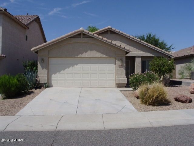GREAT SINGLE STORY HOME!
