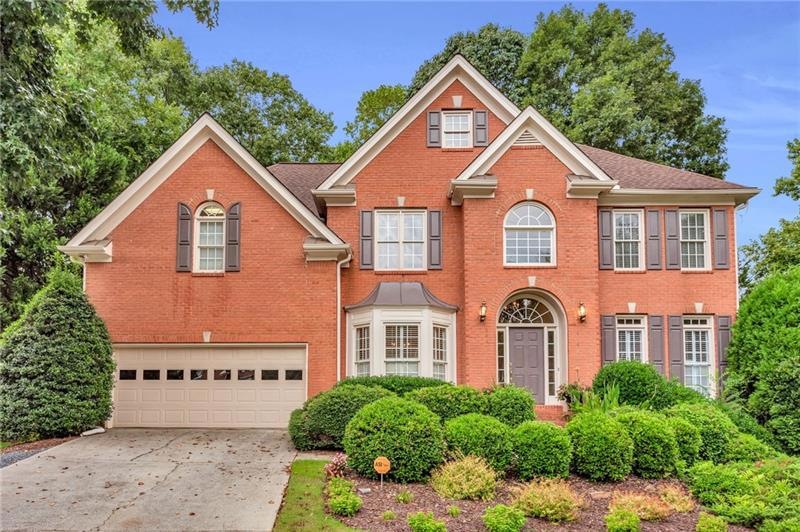 Beautiful Brick cul de sac home in a established h