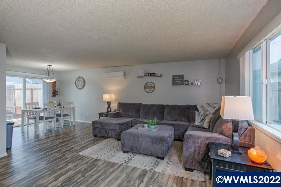 1130 Dunlin Ct NE, Keizer, OR 97303 - photo 1